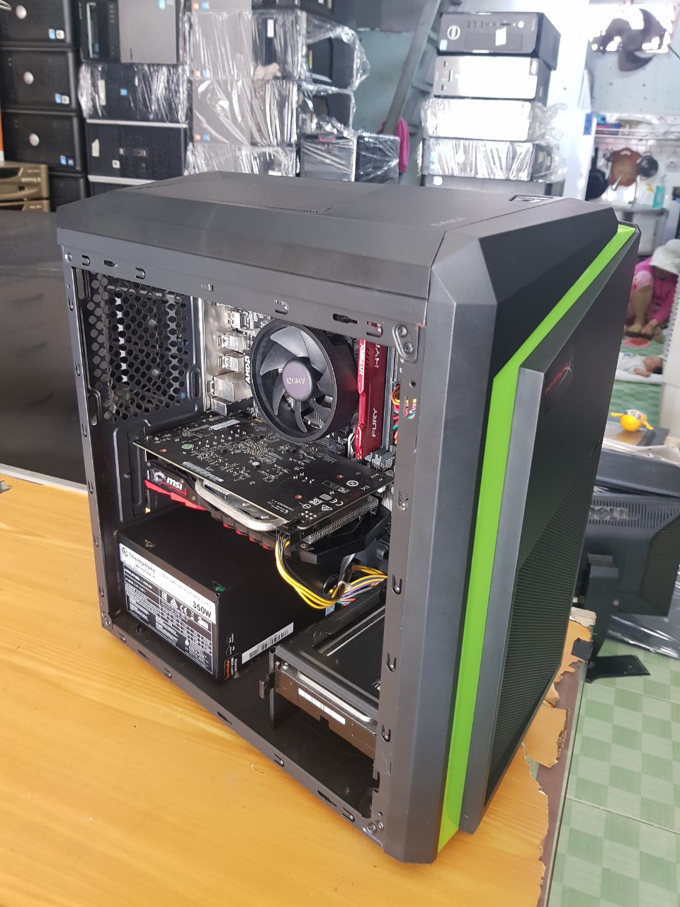 AMD RYZEN 3 8GB/2400 SSD 120GB HDD 1TB VGA 1050TI