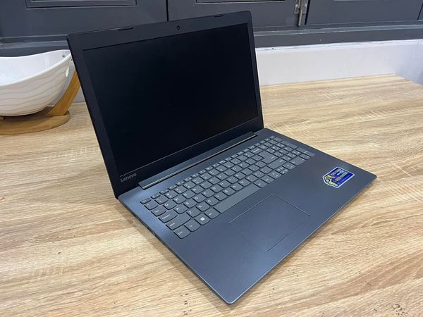 Laptop Cũ Lenovo Ideapad 330/ CPU Core i3-7020U/ Ram 8GB/ Ổ Cứng SSD 120GB/ VGA Intel HD Graphics/ LCD 15.6