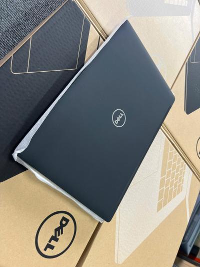 Laptop Dell Latitude 7490 (Core i5-8350U / RAM 8GB / SSD 256GB / 14 inch FullHD)