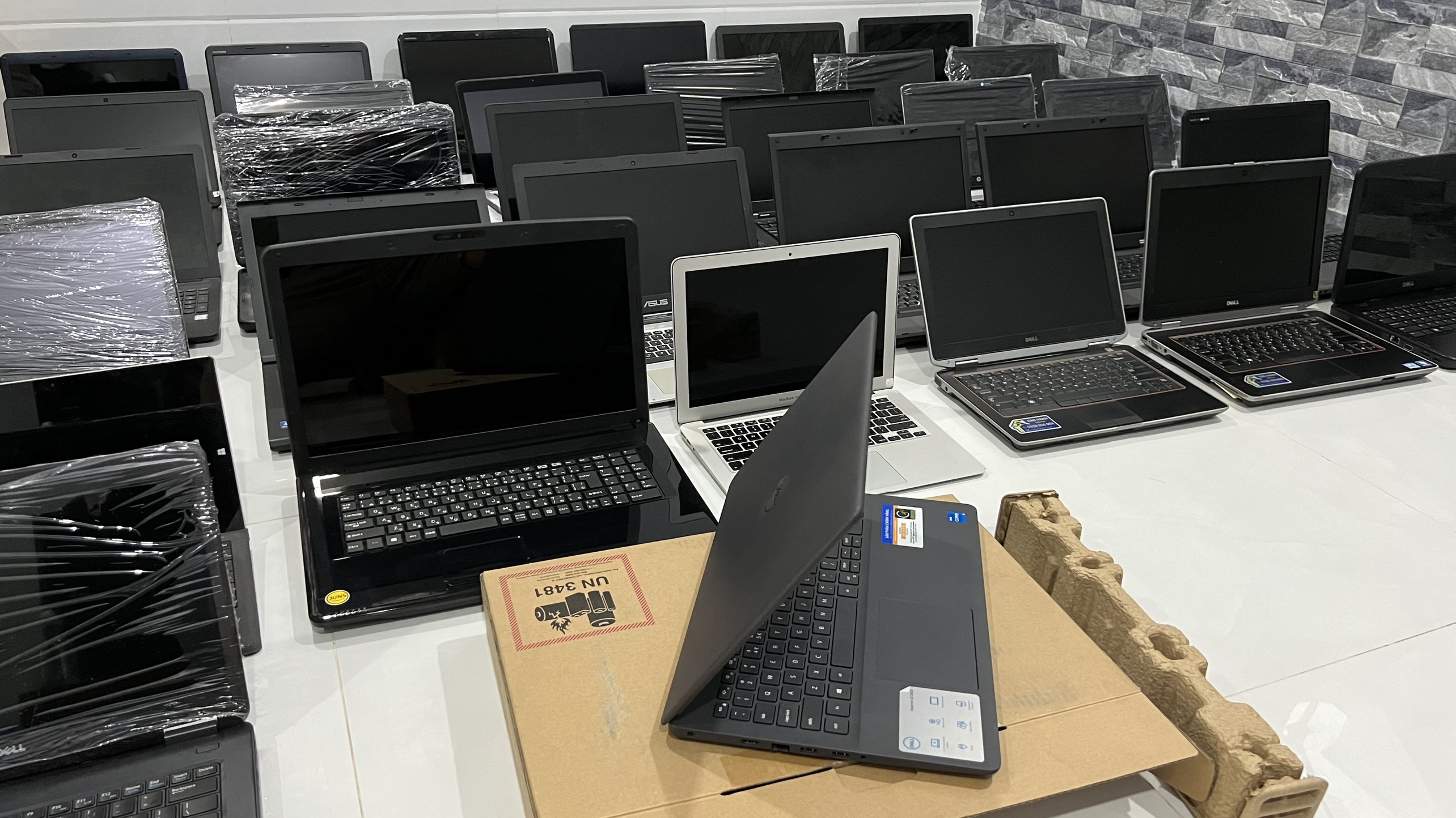 Thu Mua Laptop Cũ Bình Dương