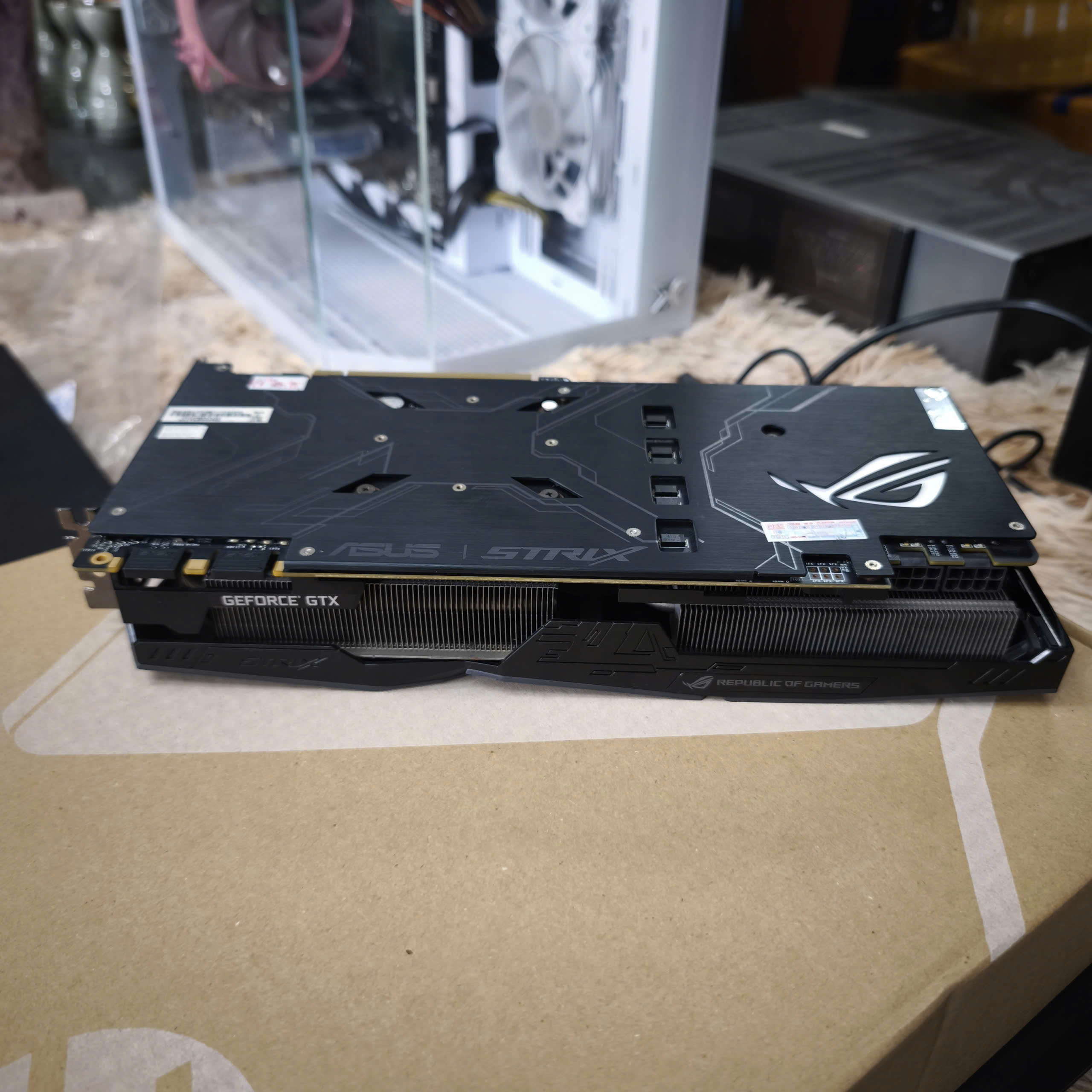 VGA ASUS ROG GTX 1080 Ti Strix 11GB Gaming 352Bit DDR5X